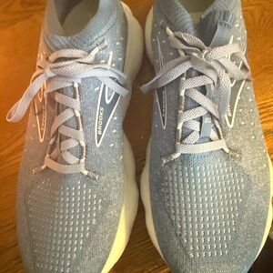Brooks Blue Athletic Shoes